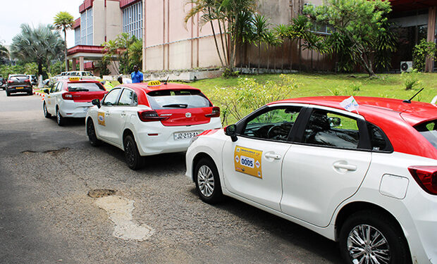 un taxi un emploi et un avenir